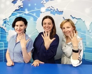 Интервью Елены Боевой  — шоу СДВИНУТЫЕ в эфире Свое Радио